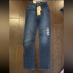 Levi's 724 High Rise Straight Leg
